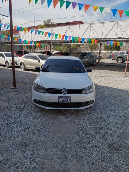 VOLKSWAGEN JETTA 2014