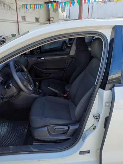VOLKSWAGEN JETTA 2014