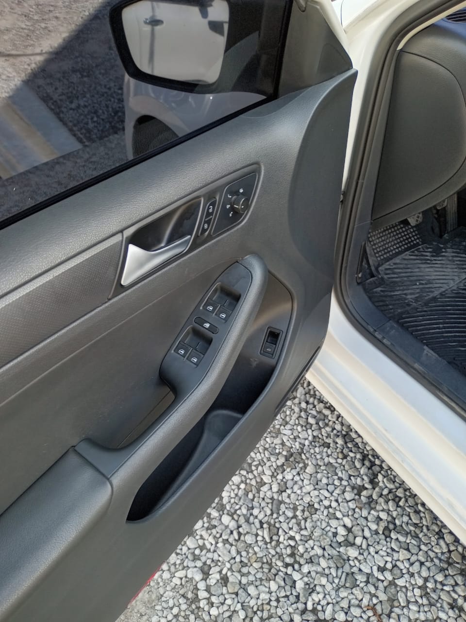 VOLKSWAGEN JETTA 2014