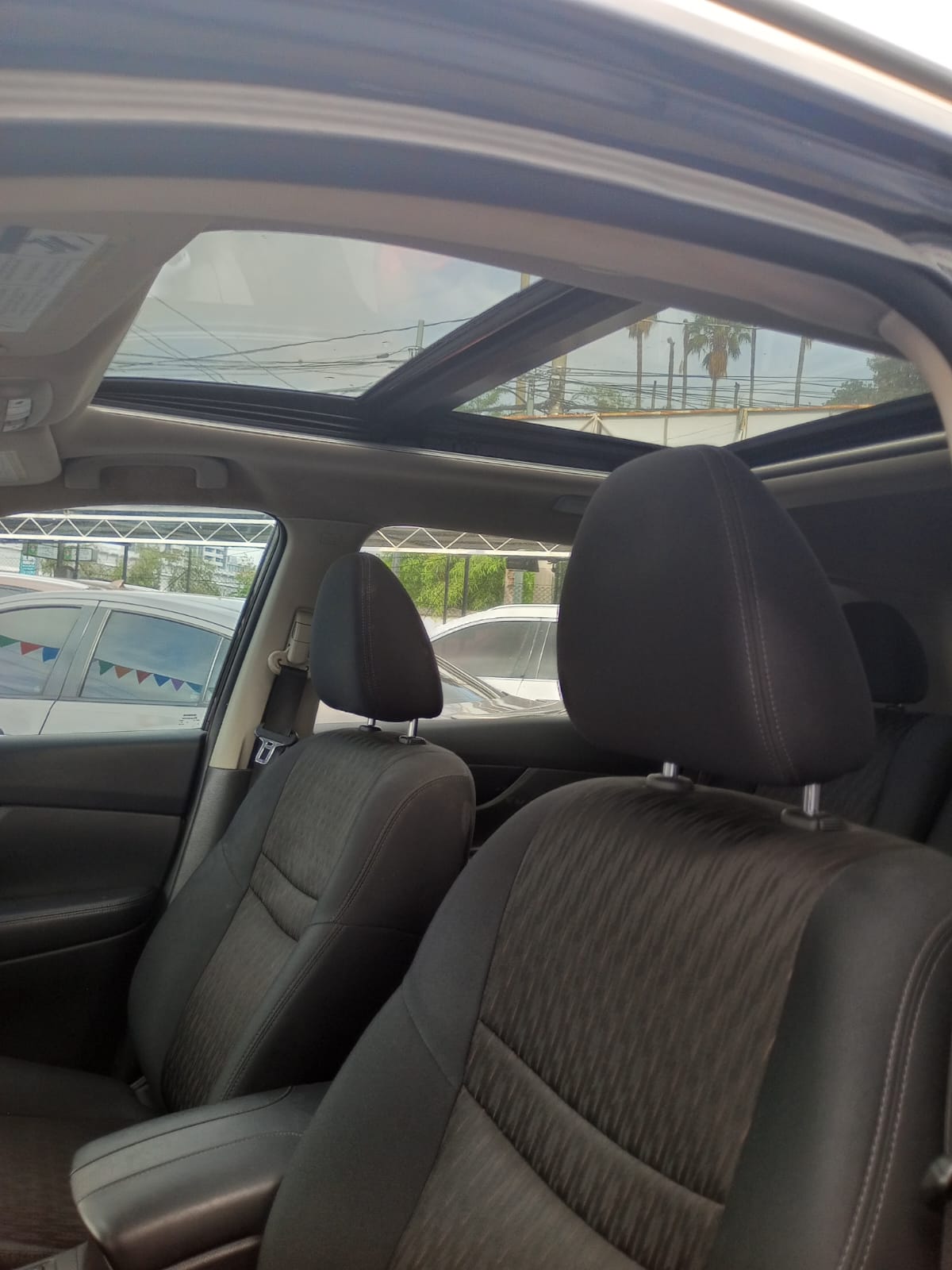 NISSAN ROGUE SV AWD 2017