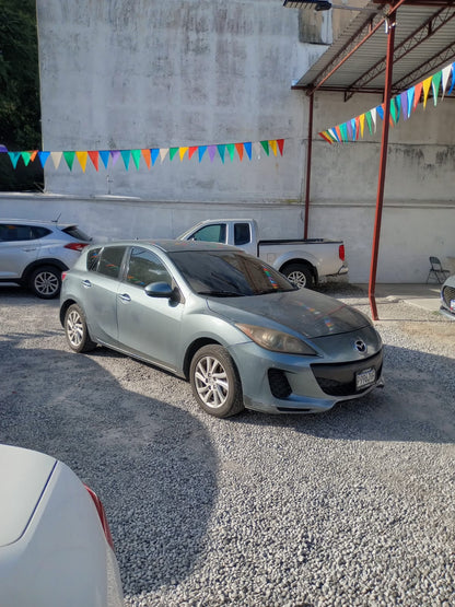 MAZDA 3 2012