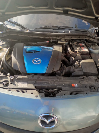 MAZDA 3 2012