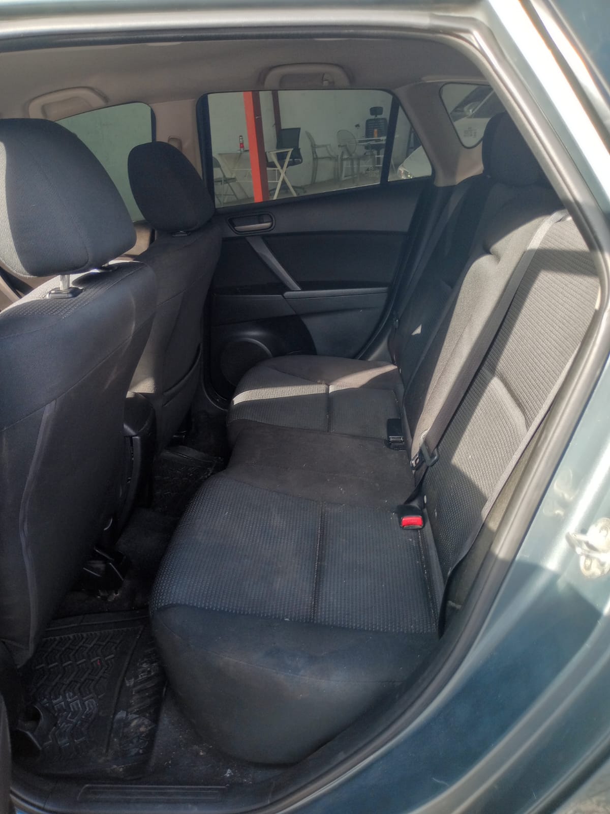 MAZDA 3 2012
