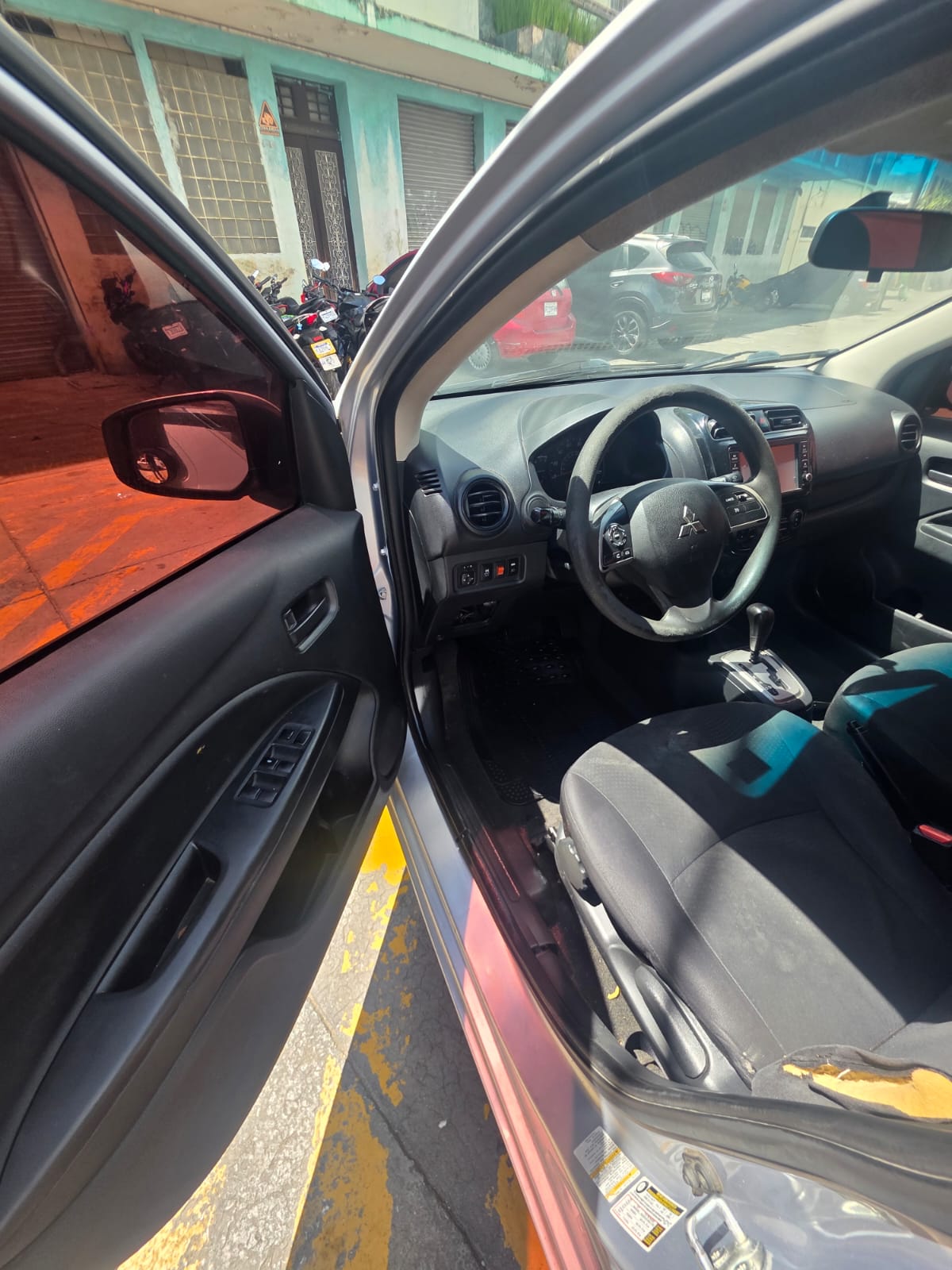 MITSUBISHI MIRAGE G4 2020