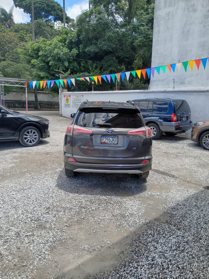 TOYOTA RAV4 LE 2017