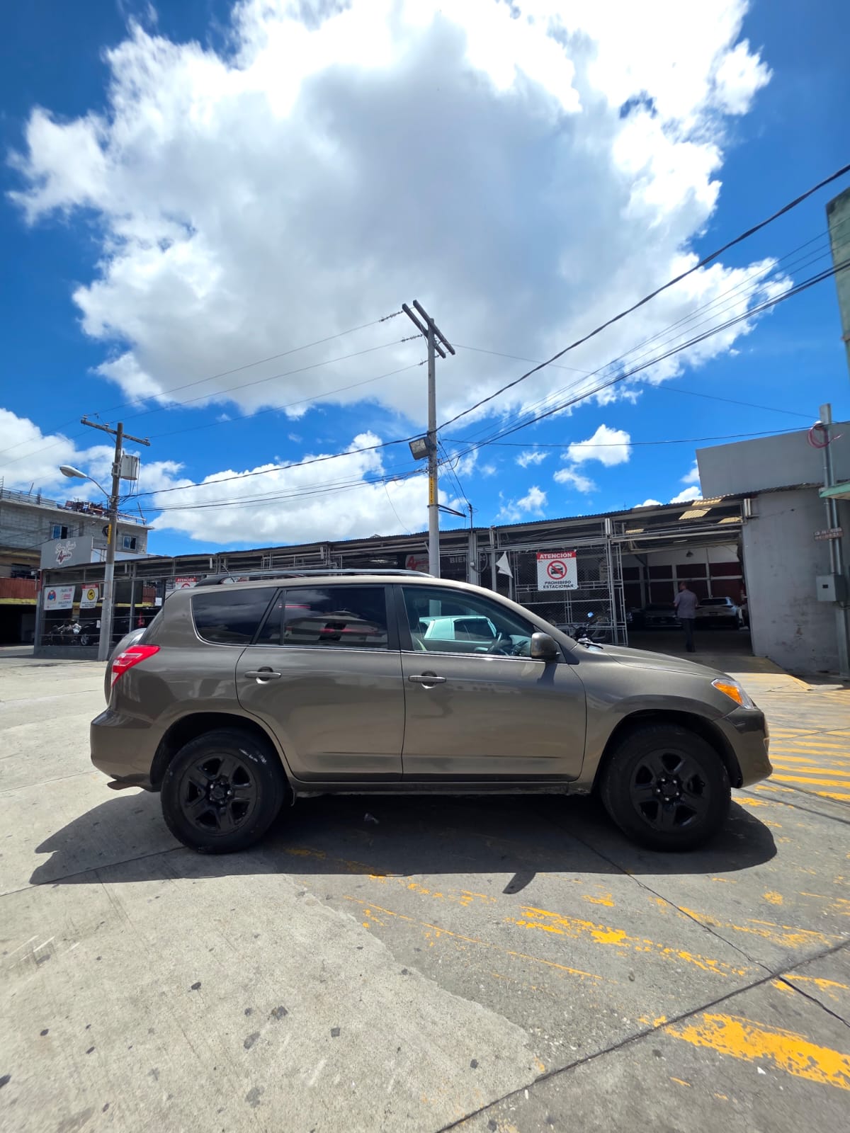TOYOTA RAV4 4X4 2012