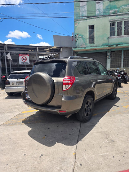 TOYOTA RAV4 4X4 2012