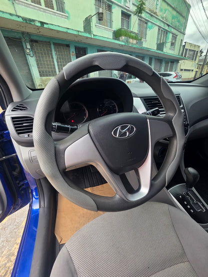 HYUNDAI ACCENT 2012