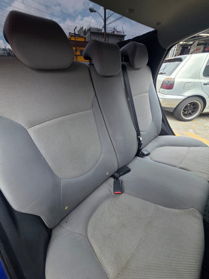 HYUNDAI ACCENT 2012