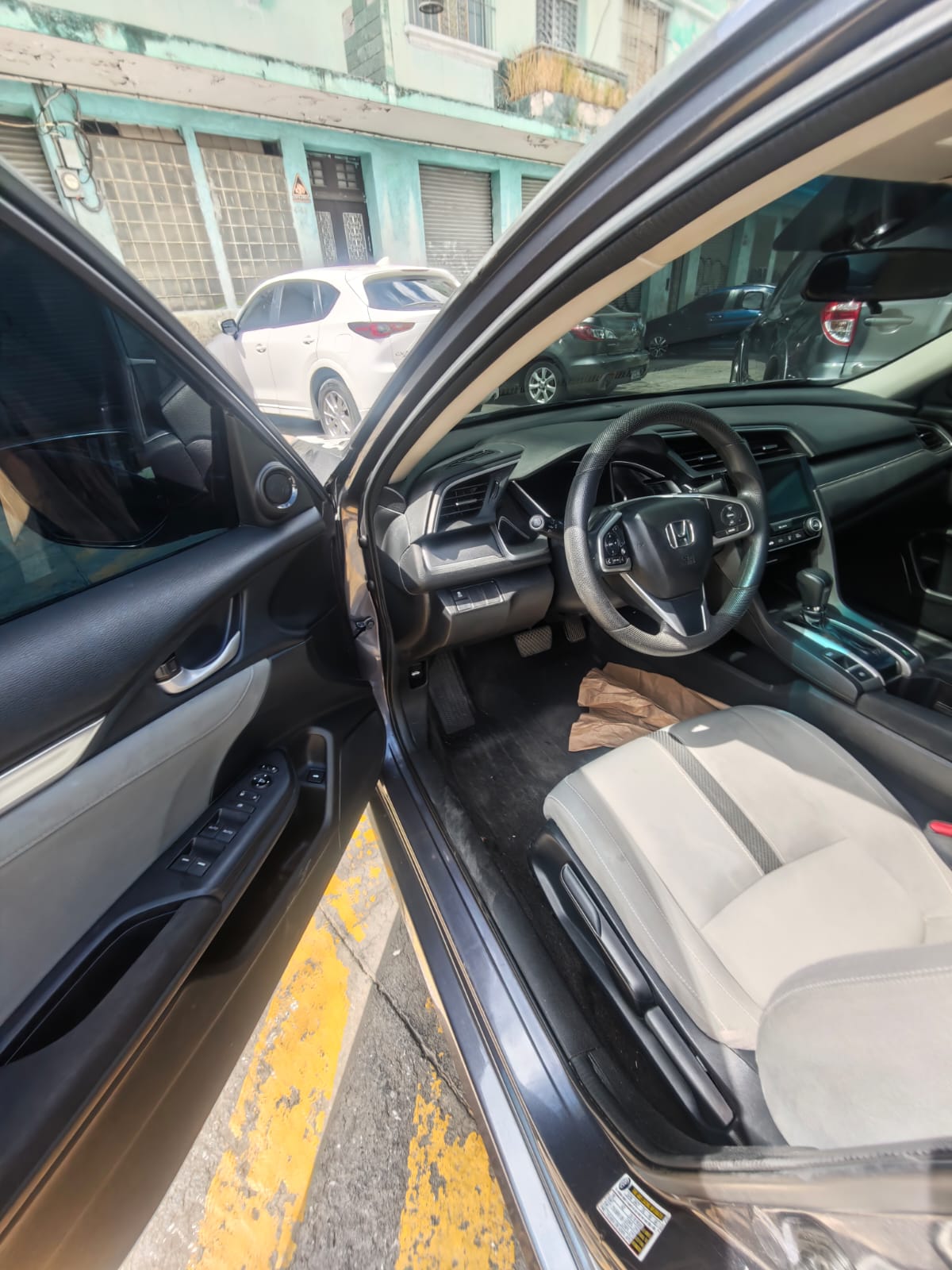 HONDA CIVIC LX 2018