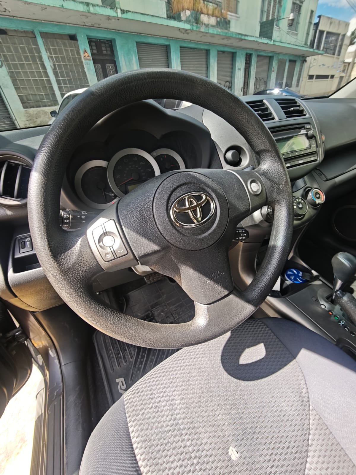 TOYOTA RAV4 4X2 2012