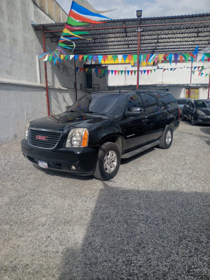 GMC YUKON XL SLT 4WD 2013