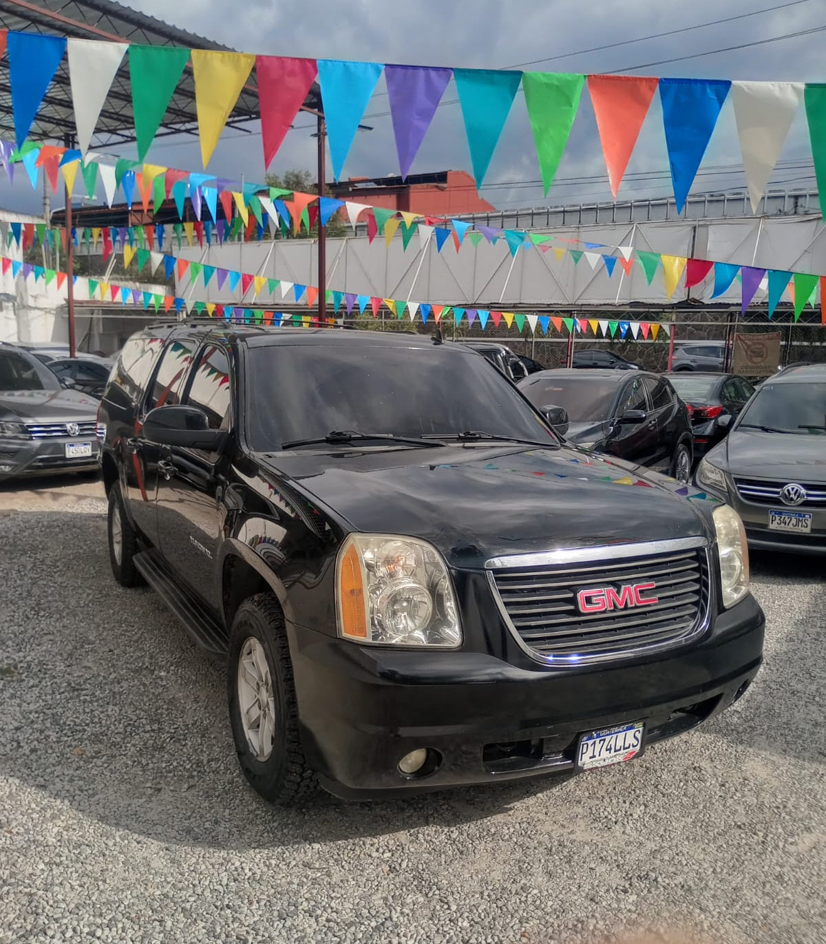 GMC YUKON XL SLT 4WD 2013