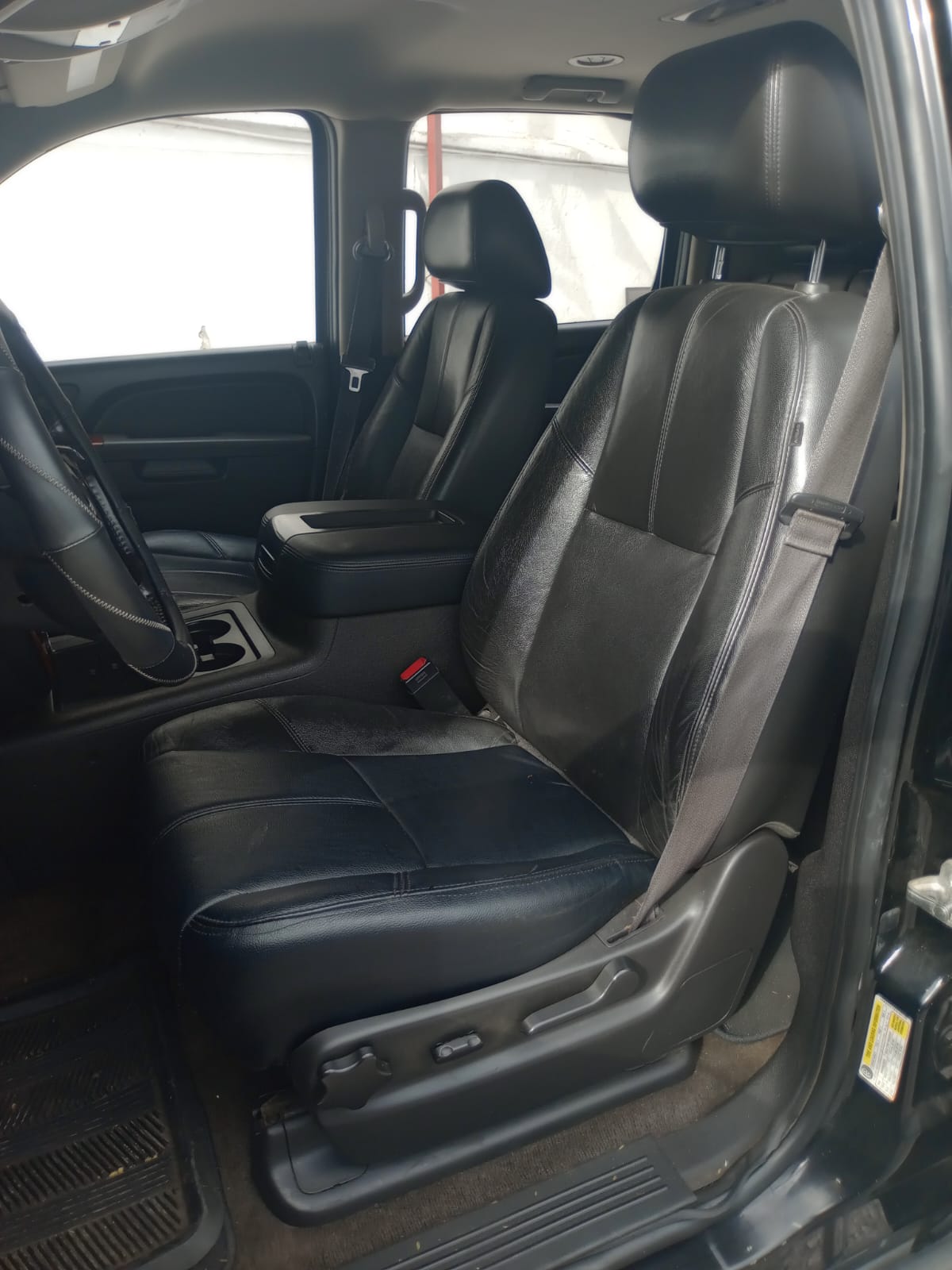 GMC YUKON XL SLT 4WD 2013