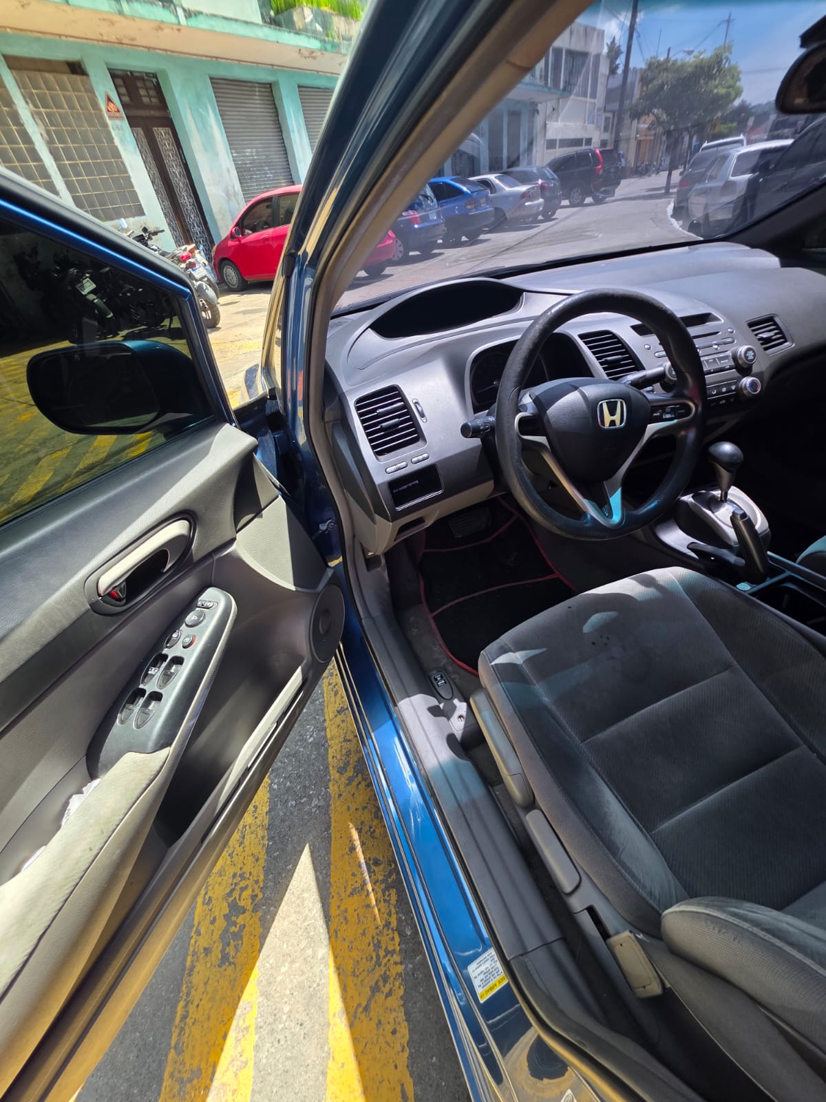 HONDA CIVIC LX 2011