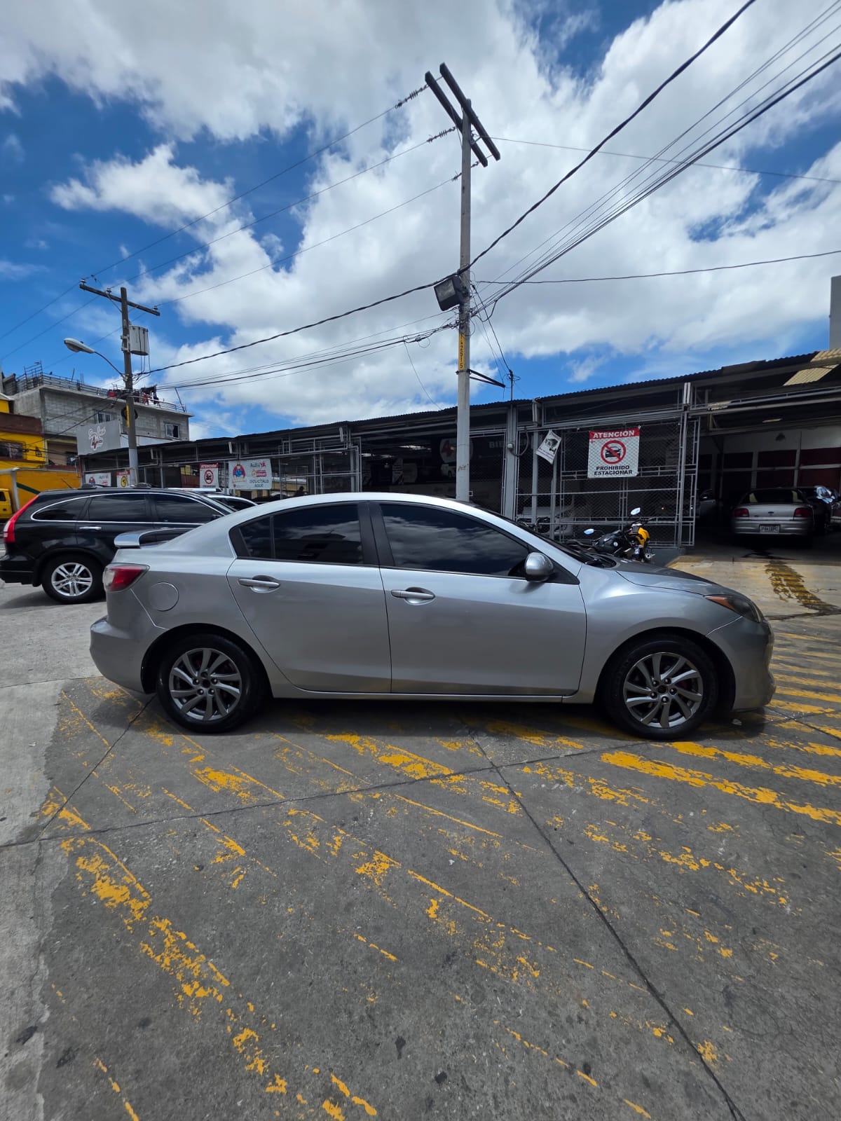 MAZDA 3 i GRAND TOURING 2012