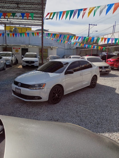 VOLKSWAGEN JETTA 2014