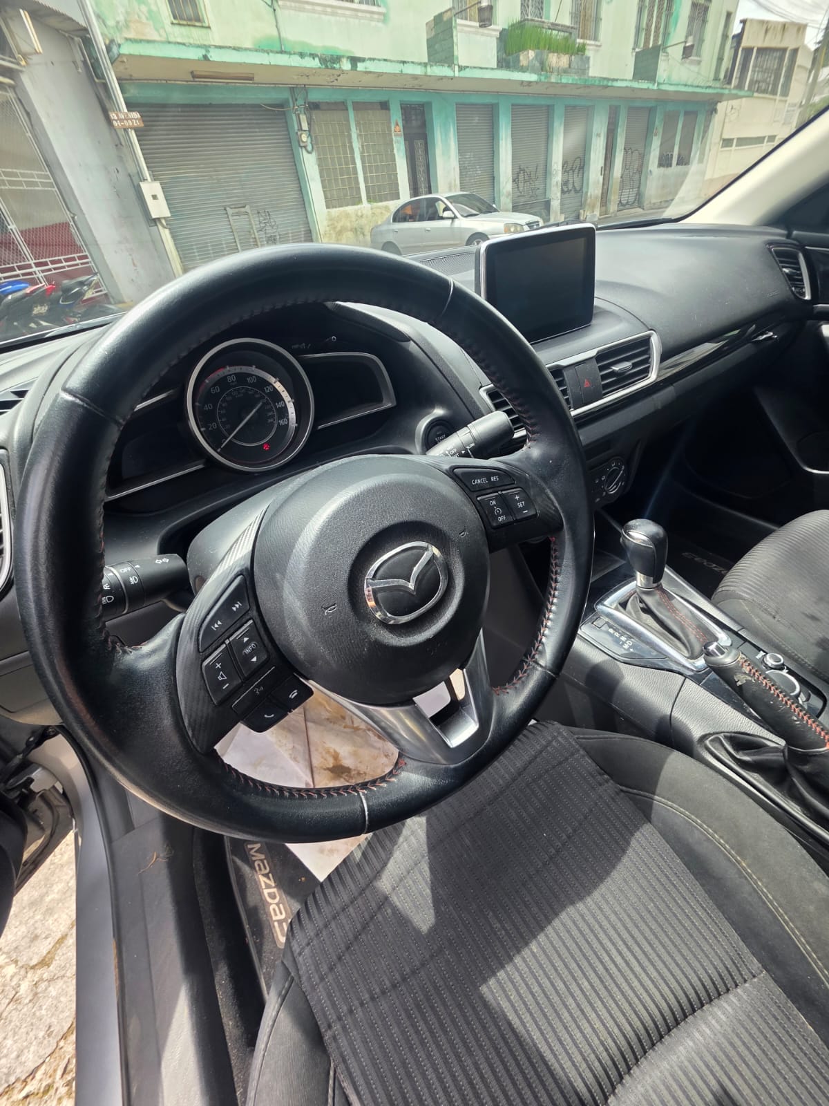 MAZDA 3 TOURING 2015