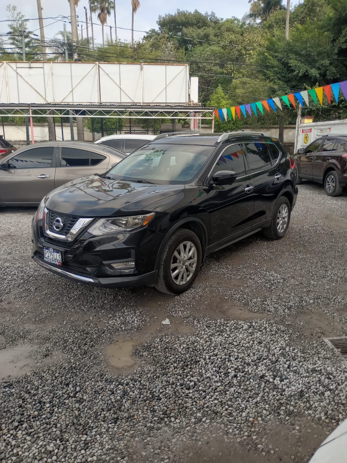 NISSAN ROGUE SV AWD 2017